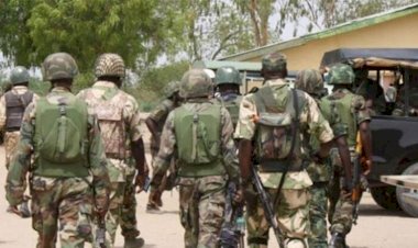 Nijerya'da silahlı çete üyesi 18 kişi öldürüldü