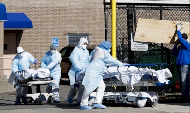 İngiltere'de Covid-19 kaynaklı ölüm açıklananın sayıdan daha fazla