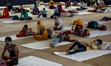 Hindistan'da göçmen işçiler, karantina merkezlerinden kaçıyor